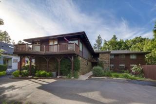 301 24th Ave, Spokane, WA 99203-2403