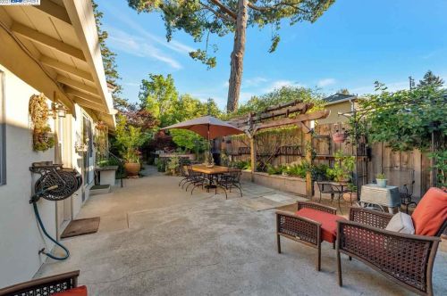 116 Hopeco Rd, Concord CA  94523-3213 exterior