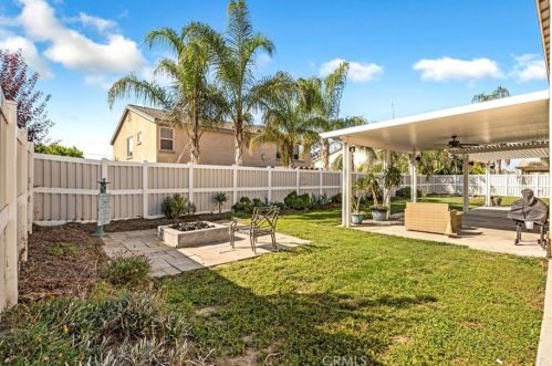 19445 Mi Casa Ct, Riverside CA  92508-6827 exterior