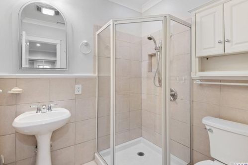 1925 Vassar St, Glendale CA  91204-2926 exterior