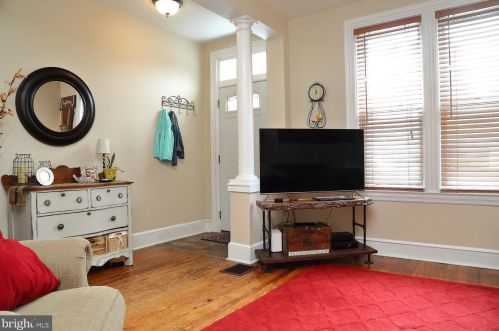 237 Cherry St, Lancaster PA  17602-2725 exterior