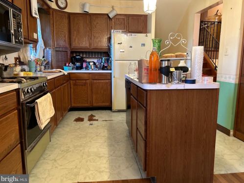 2524 Stillmeadow Ln, York, PA 17404-1233