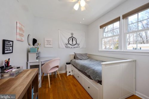 6705 Little Ann Ct, Springfield VA  22152-2629 exterior