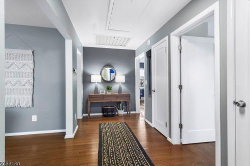 11 Beech Rd, Town Center, NJ 07052-1203