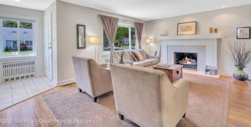 400 Parkview Ave, Tinton Falls NJ 07712-4732 exterior