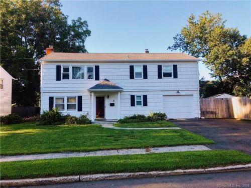 6 Pettom Rd, Norwalk, CT 06850-3113