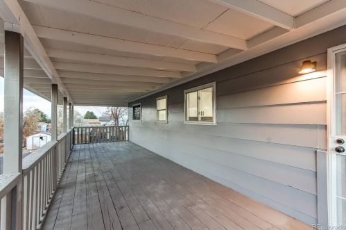 2247 Laredo St, Denver CO  80013-1139 exterior