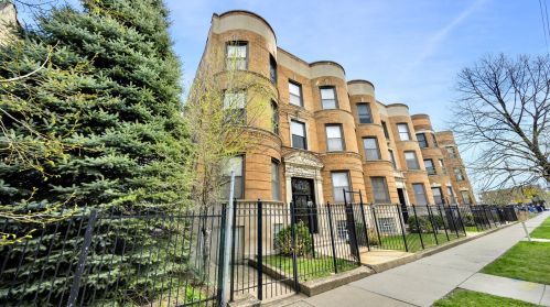 4623 Indiana Ave, Chicago, IL 60653-4066