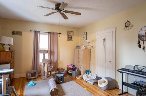 21 Pomeroy Ave, Wallingford CT  06492-4738 exterior