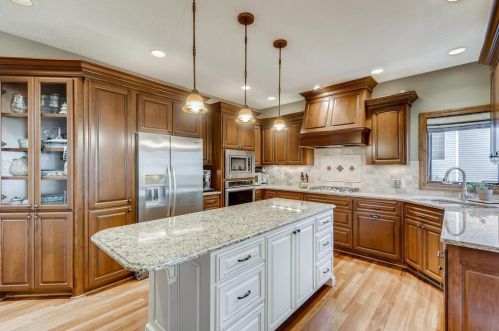3826 Bridgewater Dr, Saint Paul MN  55123-2528 exterior