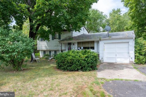 37 Cedar Brook Rd, Erial, NJ 08081-3702