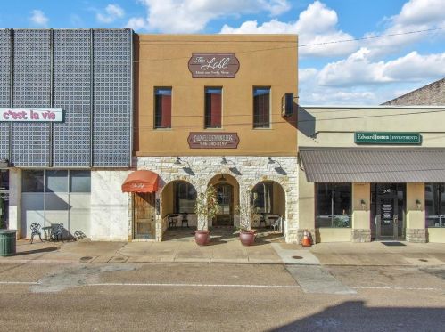 502 Houston Ave, Mapleton, TX 75835-2008