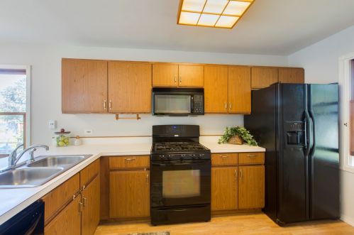 332 Joren Trl, Antioch, IL 60002-2500