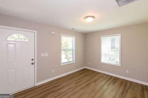 1864 Center Ave, Atlanta GA  30344-4656 exterior