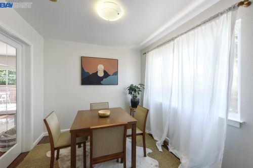 285 Stoakes Ave, San Leandro CA 94577-1735 exterior