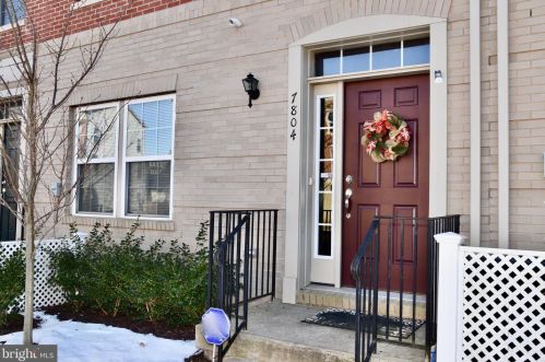 7804 Crescent Park Dr, Gainesville, VA 20155