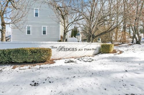 3 Munson Dr, Wallingford CT  06492-5367 exterior