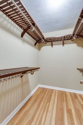 6769 Lockridge Dr, Atlanta GA  30360-1555 exterior