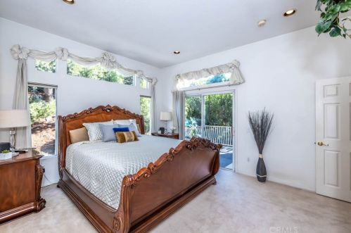 7551 Hollow Oak Rd, Anaheim CA  92808-1429 exterior