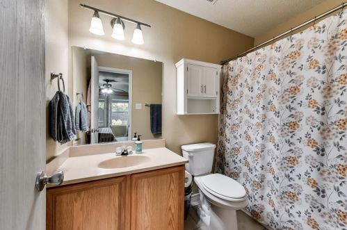 4932 Waterford Dr, Fort Worth TX  76179-4150 exterior