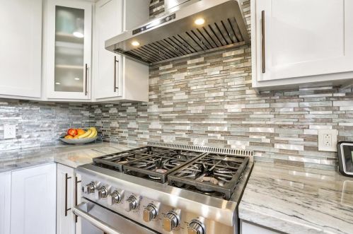 5368 Duesenberg Dr, San Jose, CA 95123-1433