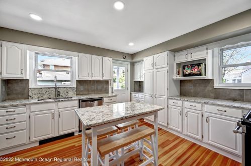 197 Hudson Ave, Tinton Falls NJ 07701-2140 exterior