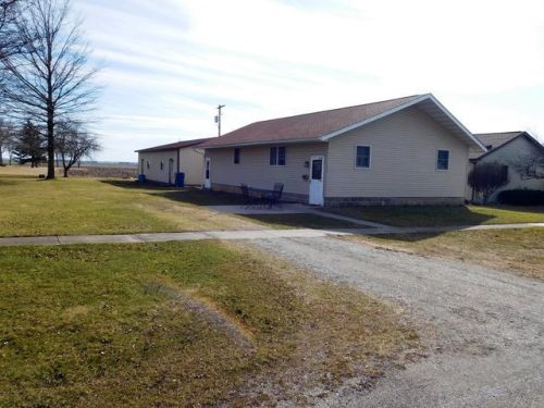 120 Cleveland St, Cullom, IL 60929-7178