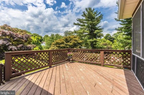 1410 Morningside Dr, Silver Spring MD 20904-1530 exterior