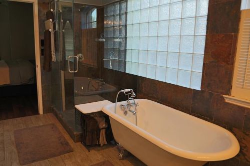 2100 Greenstone Trl, Carrollton TX 75010-4140 exterior