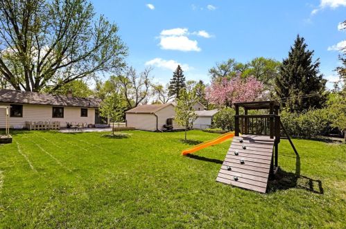 2329 Cedar Ave, Saint Paul MN  55110-4430 exterior