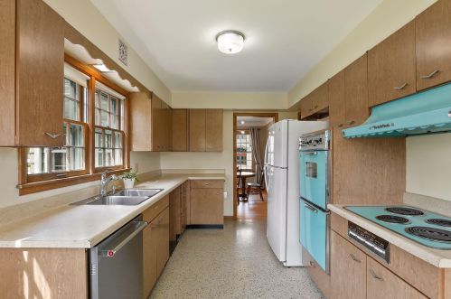 1372 Hazel St, Saint Paul MN  55119-4507 exterior