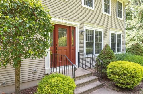 25 Rose Haven Rd, Somers, CT 06071-1216