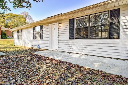 55 Pinehurst Dr, Stockbridge GA  30281-3844 exterior