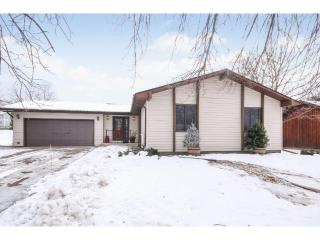 3101 Camelot Dr, Saint Paul, MN 55125-2714