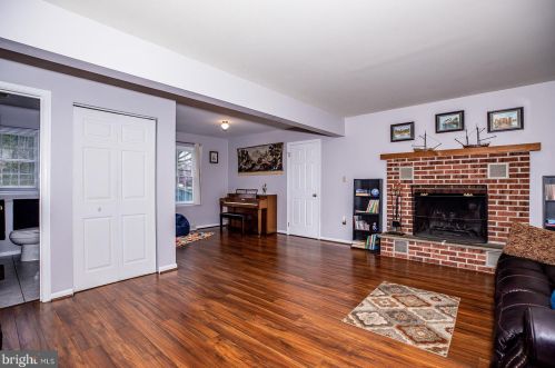 803 Jefferson Ct, Lancaster PA  17602-1241 exterior