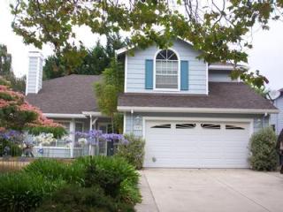 1957 Coventry St, Salinas, CA 93906-4803