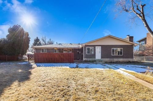 7285 Tamarac St, Englewood CO 80112-1882 exterior