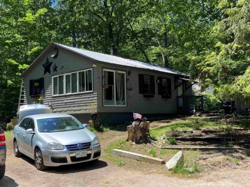28 Karen Rd, Wakefield, NH 03887-6012