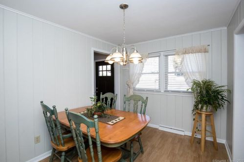 26 Sunrise Cir, Wallingford CT  06492-3225 exterior