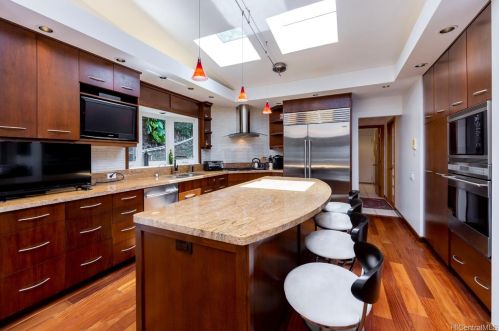 5140 Maunalani Cir, Honolulu HI  96816-4020 exterior