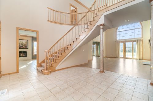 360 Butternut Trl, Frankfort, IL 60423-1092