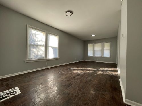 1529 76th Pl, Chicago, IL 60619-2711