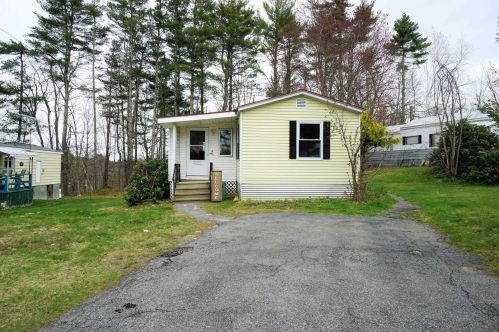 19 Evergreen Dr, Lee, NH 03824-3526