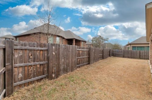 12520 Black Hl Dr, Austin TX  78748-1056 exterior