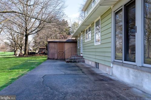 19 Federal City Rd, Trenton NJ 08638-1307 exterior