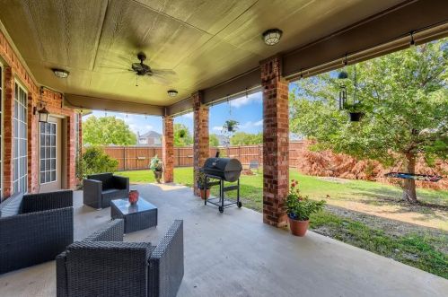 8301 Ash Riv Ct, Fort Worth TX  76137-5715 exterior