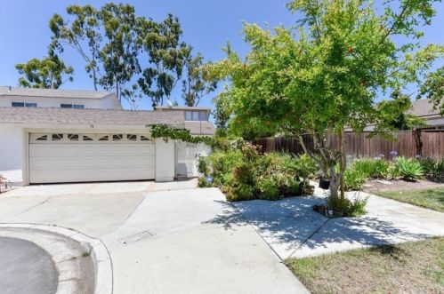 12 Spicewood Way, Irvine CA  92612-2721 exterior