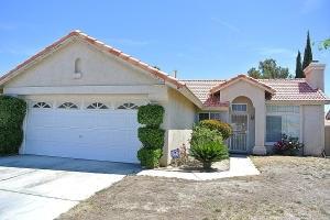 36804 Golden Oak Dr, Palmdale, CA 93552-5447