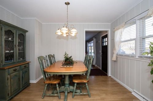 26 Sunrise Cir, Wallingford CT  06492-3225 exterior
