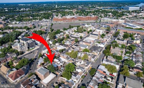 864 Broad St, Trenton NJ 08610-6008 exterior